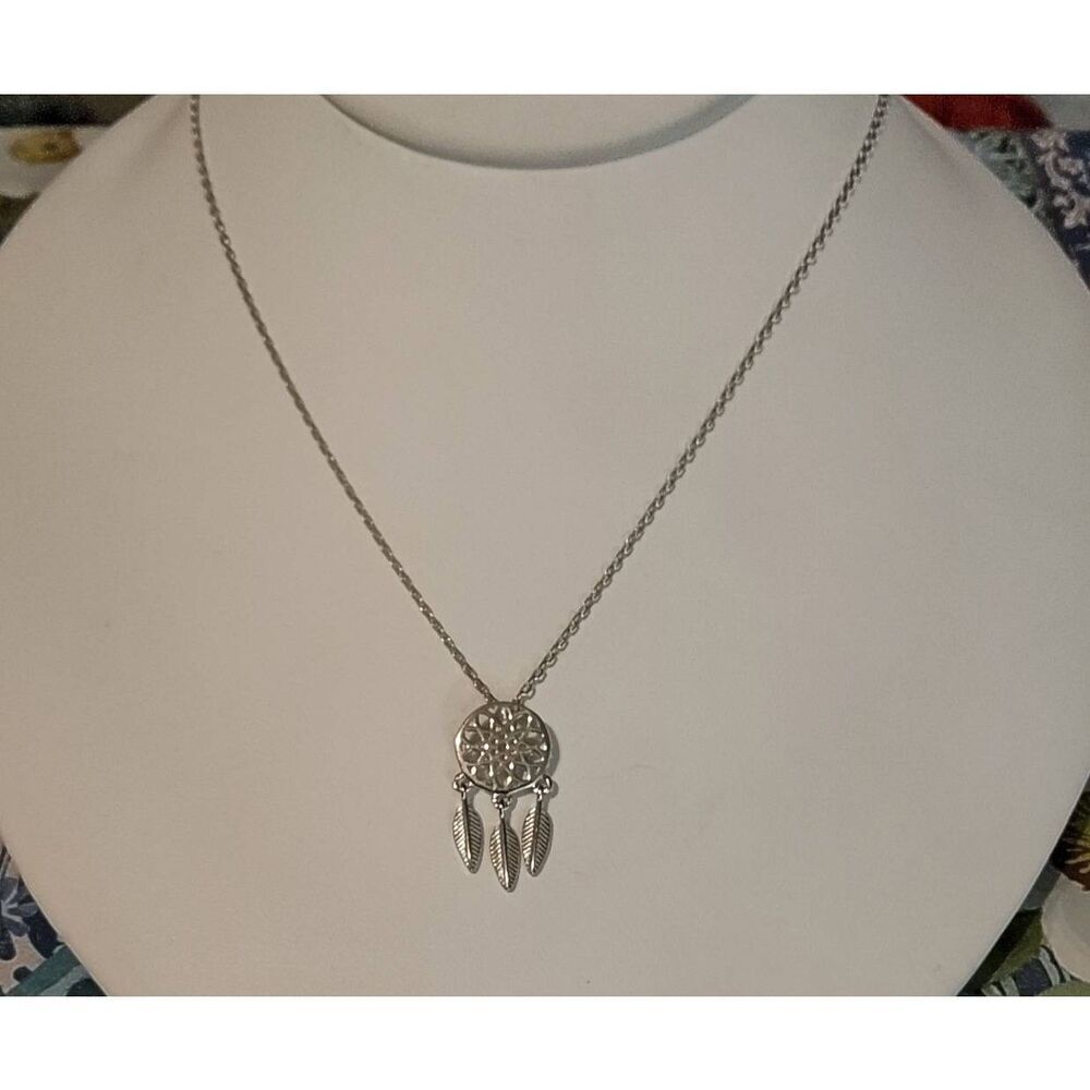 Beautiful New 925 Sterling Silver Dreamcatcher Necklace w/Feather Dangles